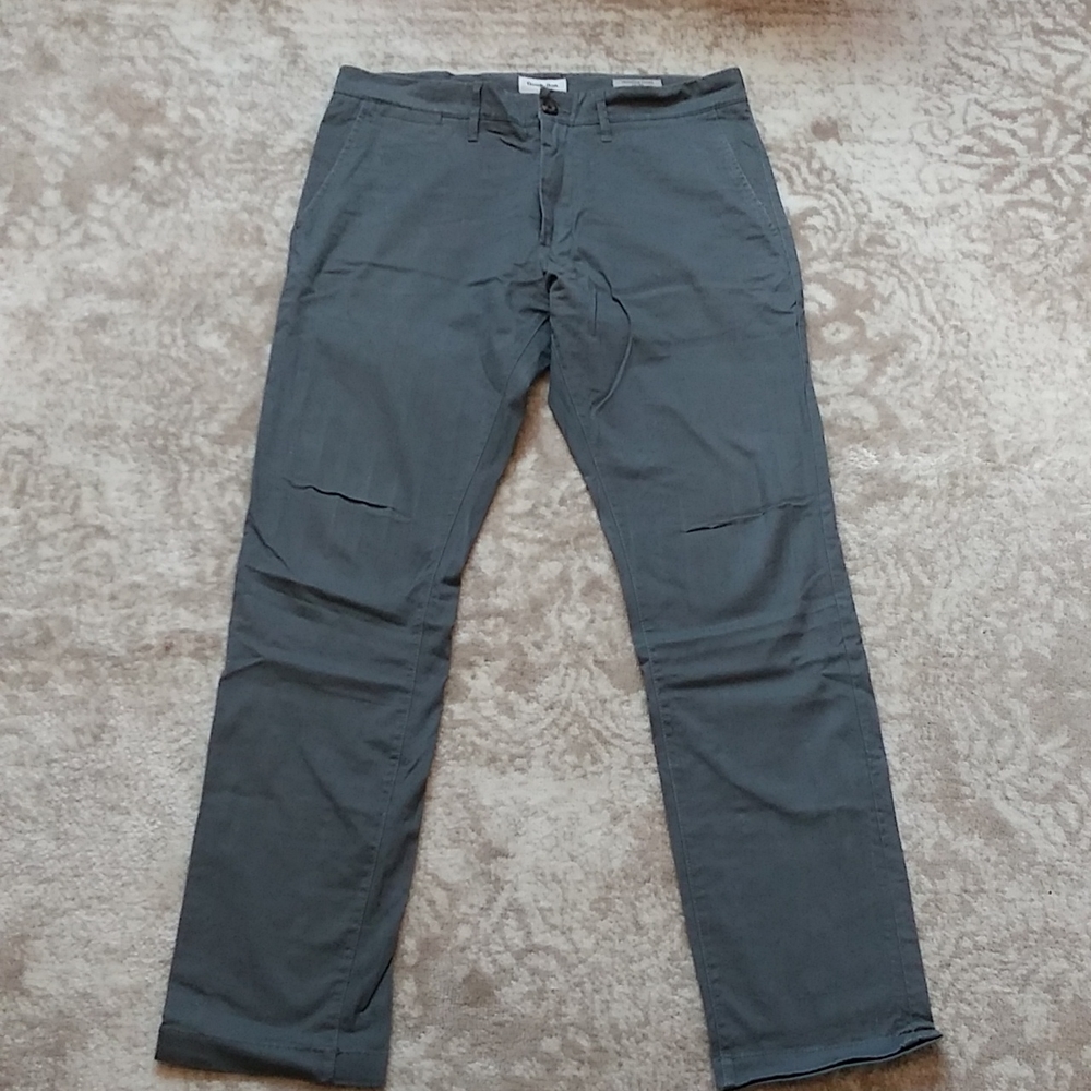 Goodfellow&Co Men's Chino Style Dress Pants, color grey, SIZE 34x32